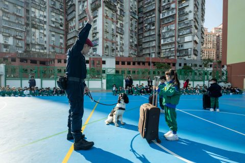 治安警察局警犬隊 - 9