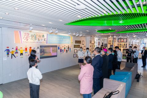 「馨雅相傳九十載」聖若瑟教區中學第五校慶祝校慶九十周年師生藝術作品展在子瞻廊開幕 - 10