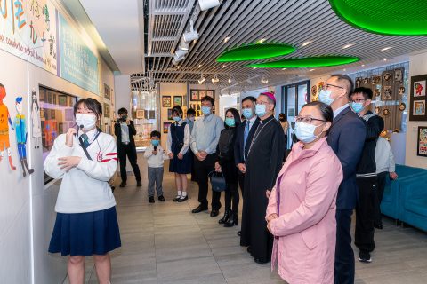 「馨雅相傳九十載」聖若瑟教區中學第五校慶祝校慶九十周年師生藝術作品展在子瞻廊開幕 - 15