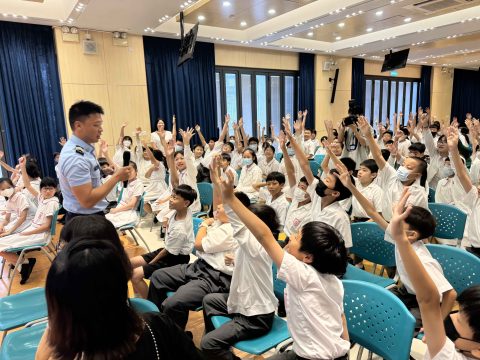 警察銀樂隊到校演奏 - 7