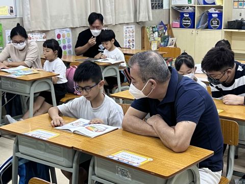 小學英文部中文閱書月 - 2