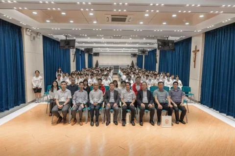 「創新科技發展與內地升學優勢」講座 - 1