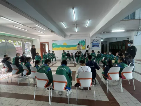 “鮑青網慈善賣旗”活動 - 9