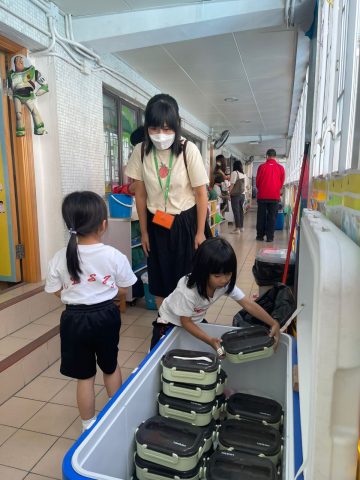 家長代表到校了解學生午膳運作程序 - 6