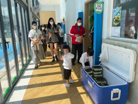 家長代表到校了解學生午膳運作程序 - 9