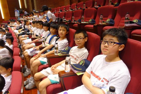 小學生與中國人民解放軍駐澳門部隊氹仔軍營文藝表演 - 1