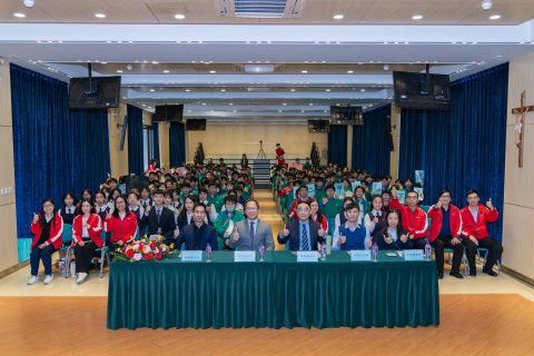 第四屆文史地常識問答比賽（中學） - 1