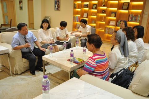 紀教授訪校開會 - 2