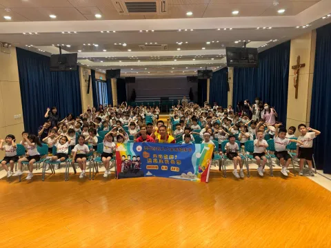 熱烈感謝虹光BAND精彩演出！幼稚園K3同學仔全情投入，閃耀舞台！ - 1