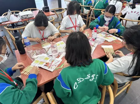 愛國主義教育營 - 1