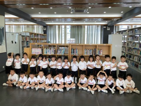 幼稚園K1參觀校內圖書館 - 4