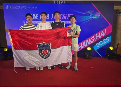 學生參與2025滬港澳台僑青年無人機邀請賽及低空經濟發展交流活動-中學 - 1