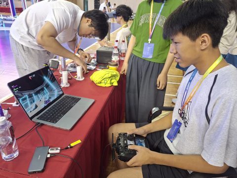 學生參與2025滬港澳台僑青年無人機邀請賽及低空經濟發展交流活動-中學 - 6