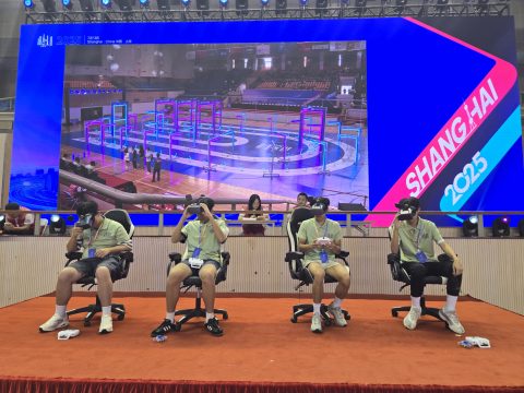 學生參與2025滬港澳台僑青年無人機邀請賽及低空經濟發展交流活動-中學 - 9