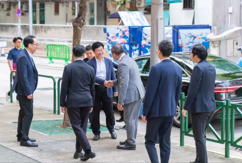 中联办副主任吕玉印视察及指导本校工作 - 1