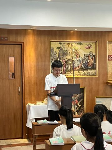 9月30日是本學年首次午間彌撒 - 2