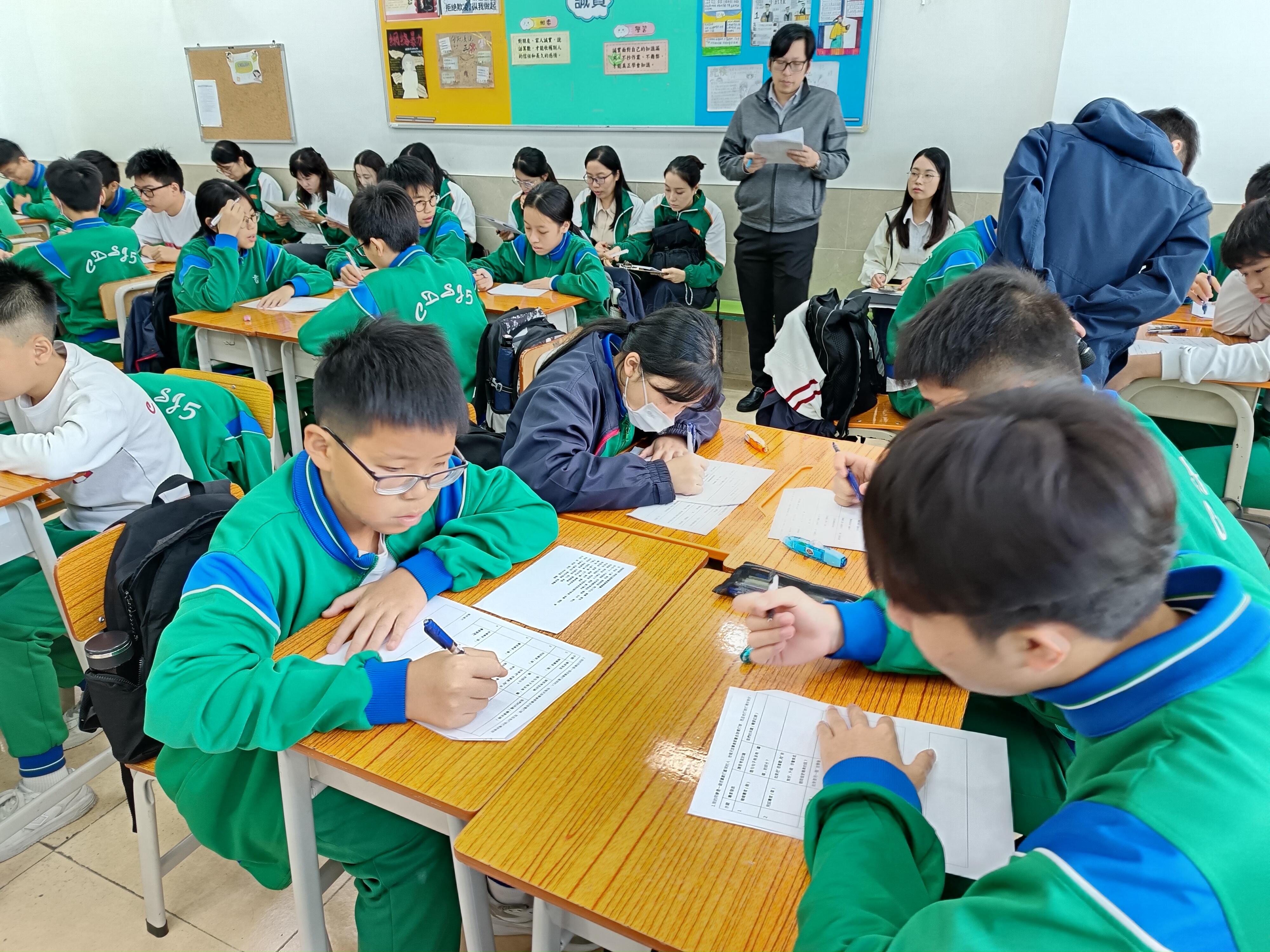 聖若瑟教區中學第五校與第三校開展「聯校觀課」計劃  - 1