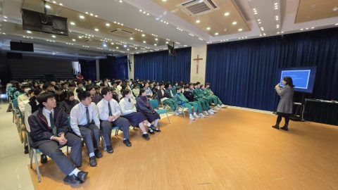 澳門大學人文學院講座-中學 - 12