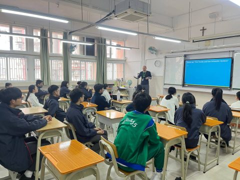 培養英語溝通力・深化思辨能力 - 2