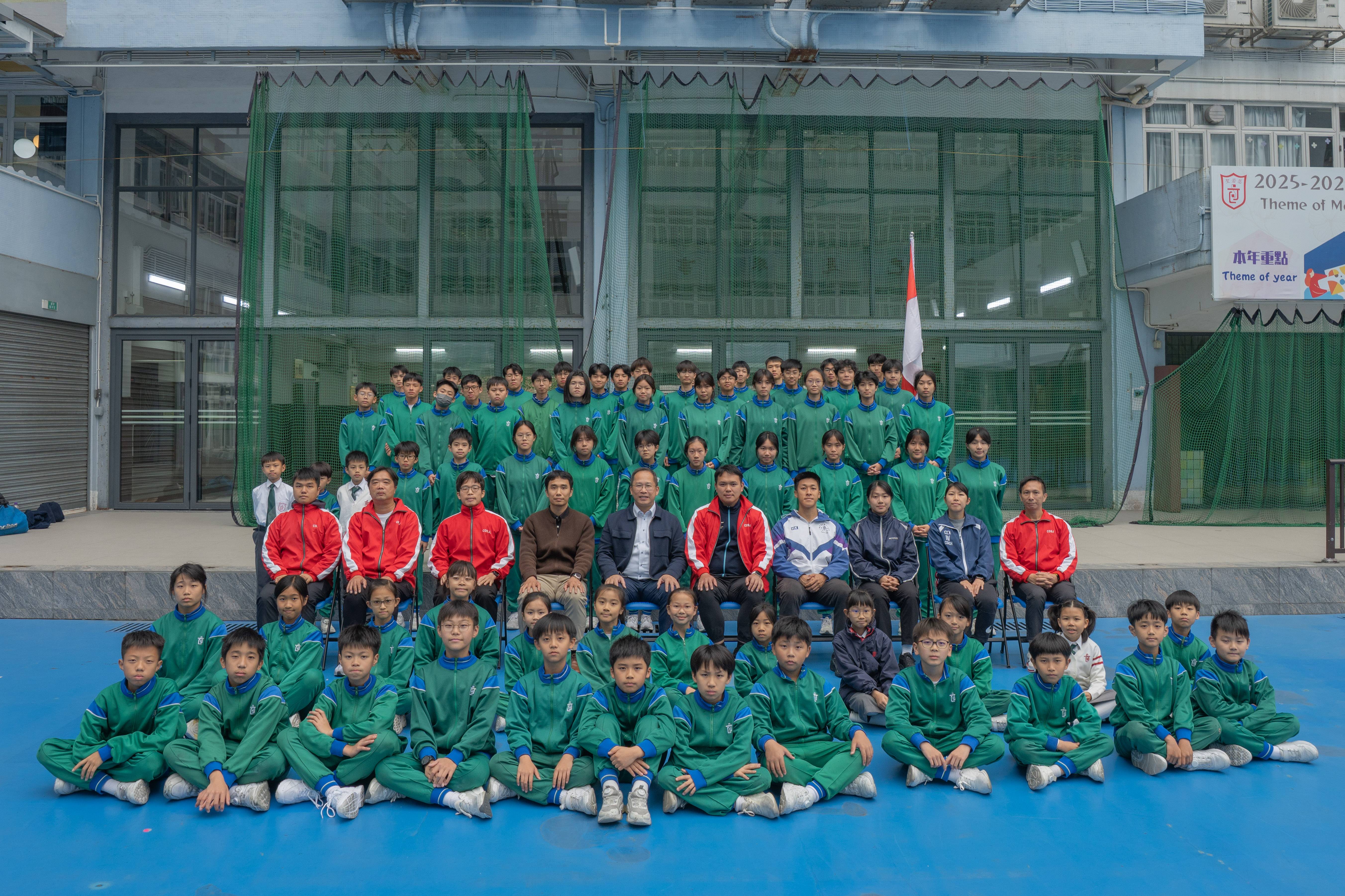 聖若瑟教區中學第五校参加第49屆學界田徑比賽 授旗儀式 - 1