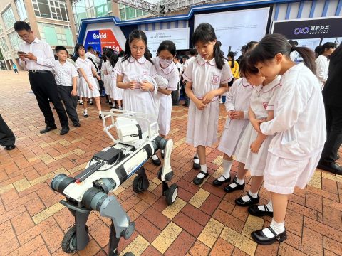 參觀「科學精神 · 青春綻放—杭州科創企業與澳門青年面對面2026」活動 - 6