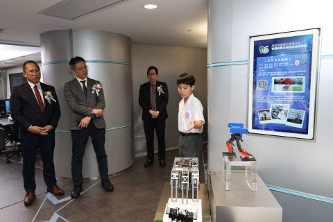 聖五藝術作品、智慧教學及科技教育成果展揭幕 - 6