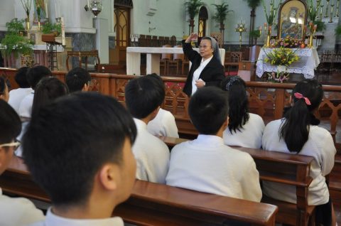 高二宗教教育 - 13