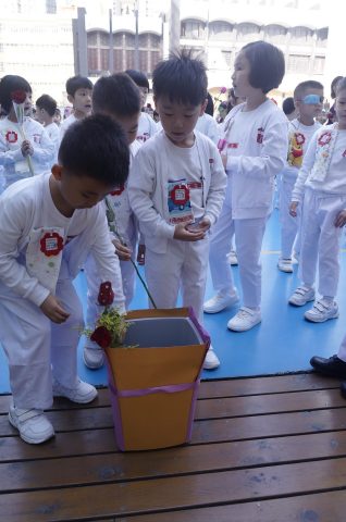 幼稚園10月玫瑰月結束活動  - 10