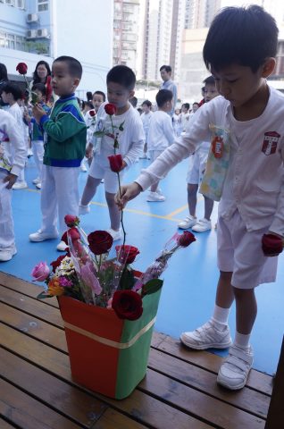 幼稚園10月玫瑰月結束活動  - 12