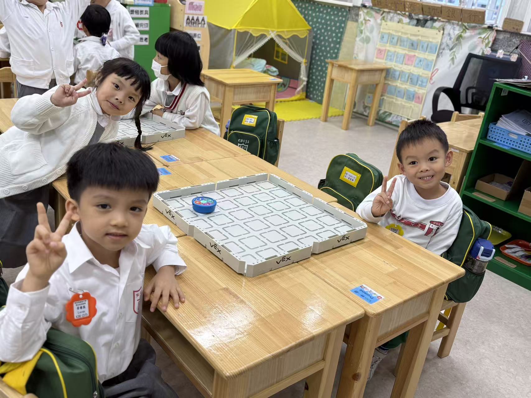 幼兒STEAM小組-VEX123